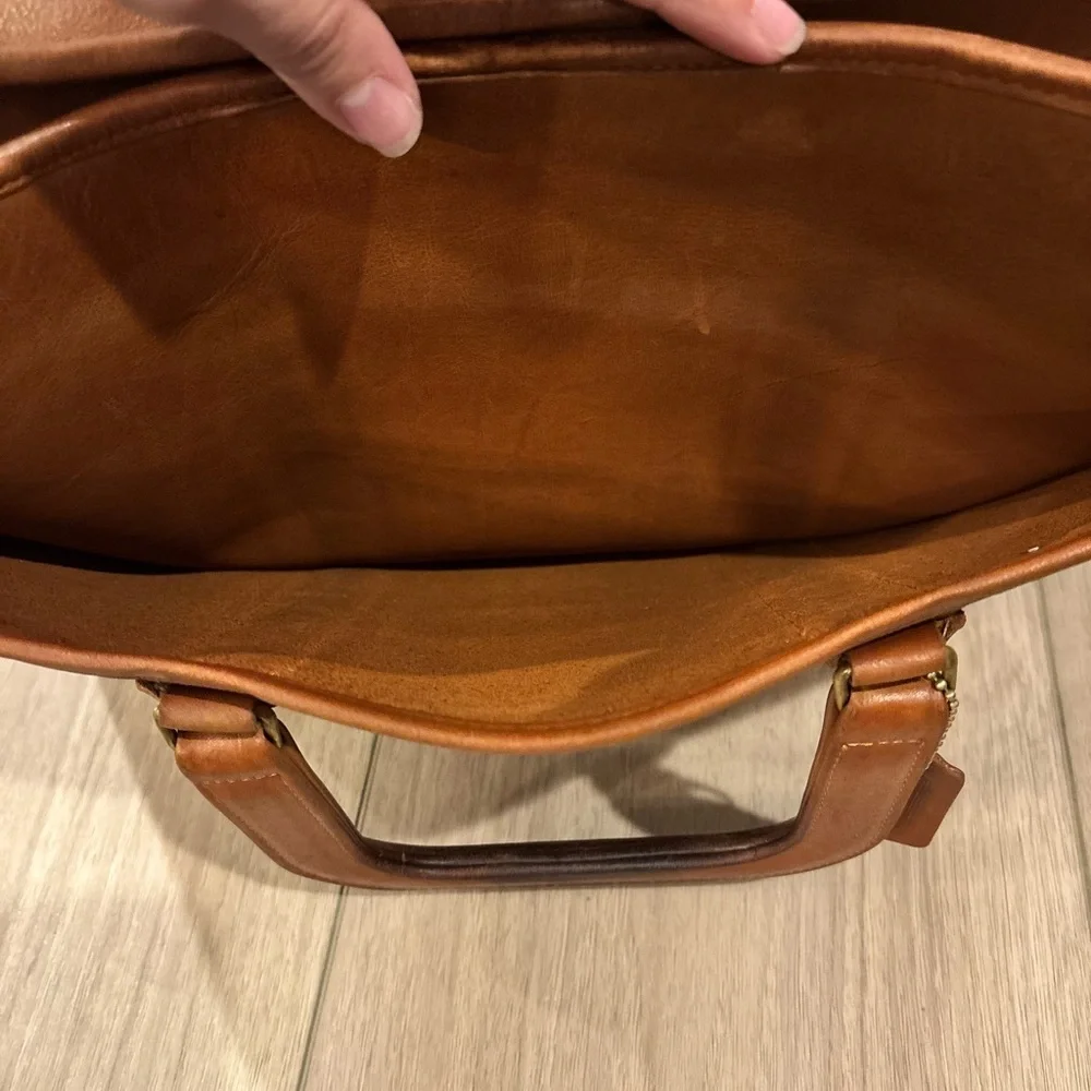 Vtg Coach Leather Embassy Briefcase Purse Handbag British Tan Brown Made in USA